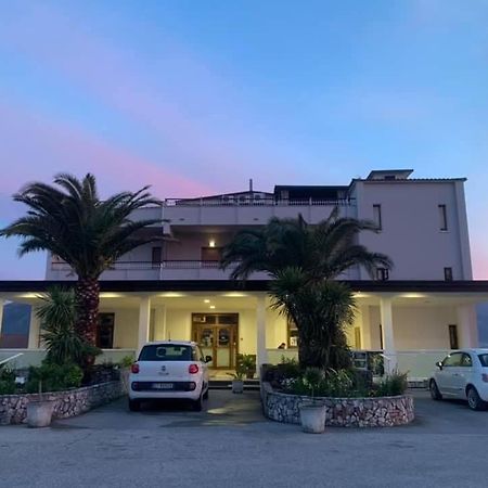 Hotel Vallisdea Sala Consilina Extérieur photo