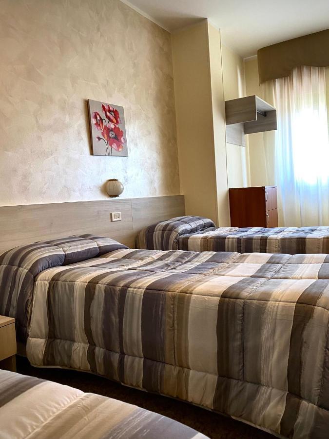 Hotel Vallisdea Sala Consilina Extérieur photo
