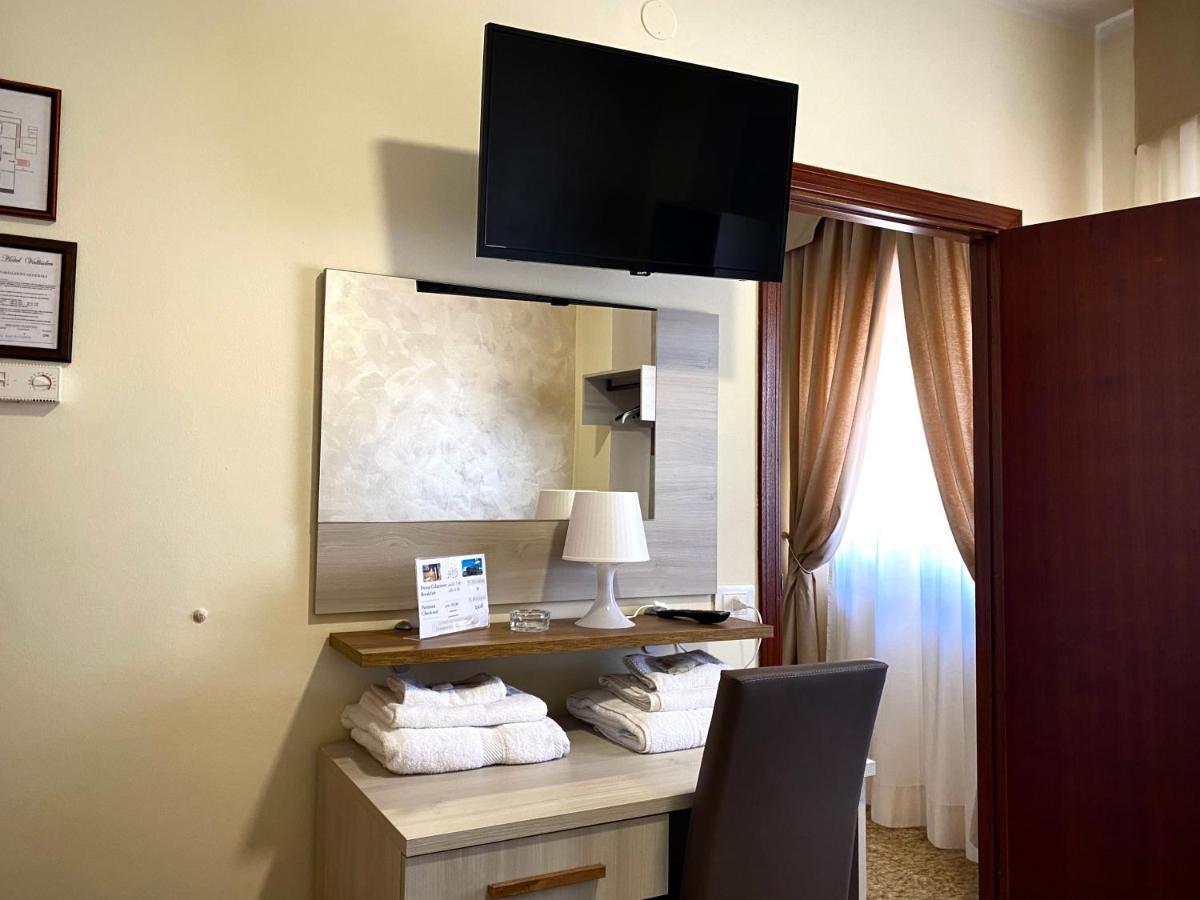 Hotel Vallisdea Sala Consilina Extérieur photo